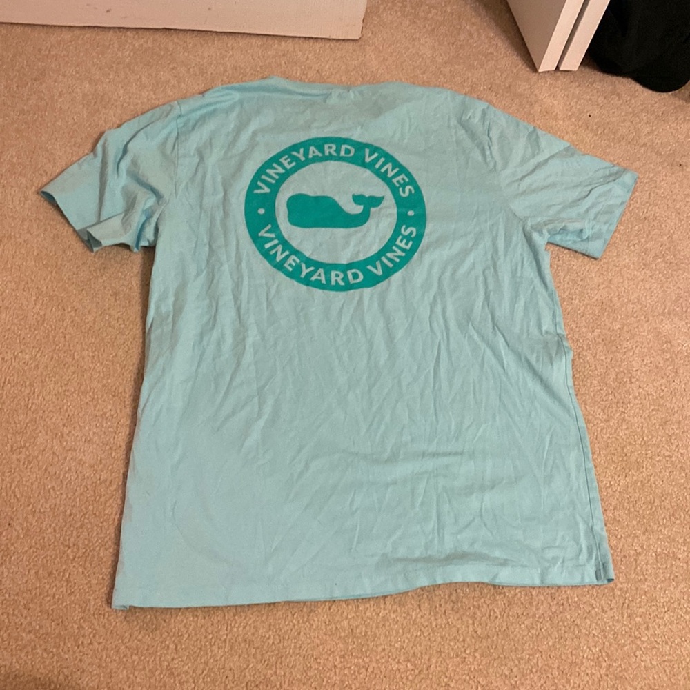 vineyard vine shirt